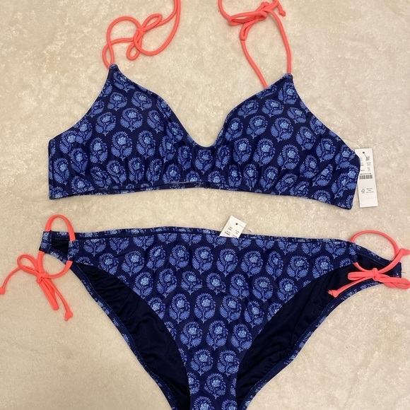 J.Crew Navy floral bouquet bikini NWT - Picture 4 of 12